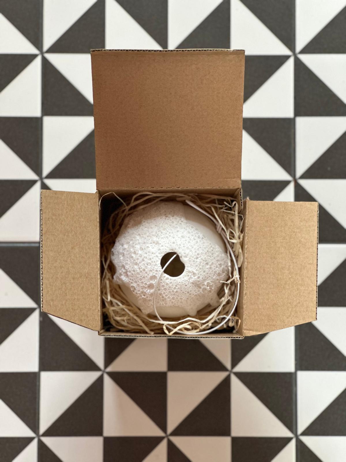 »Weihnachtskugel - Porcelain Foam Sphere, matt, 6 cm« — YVETTE HOFFMANN